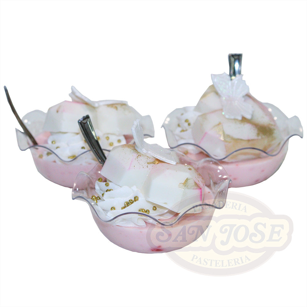 POSTRE MUSSE DE FRESA CON CORAZÓN