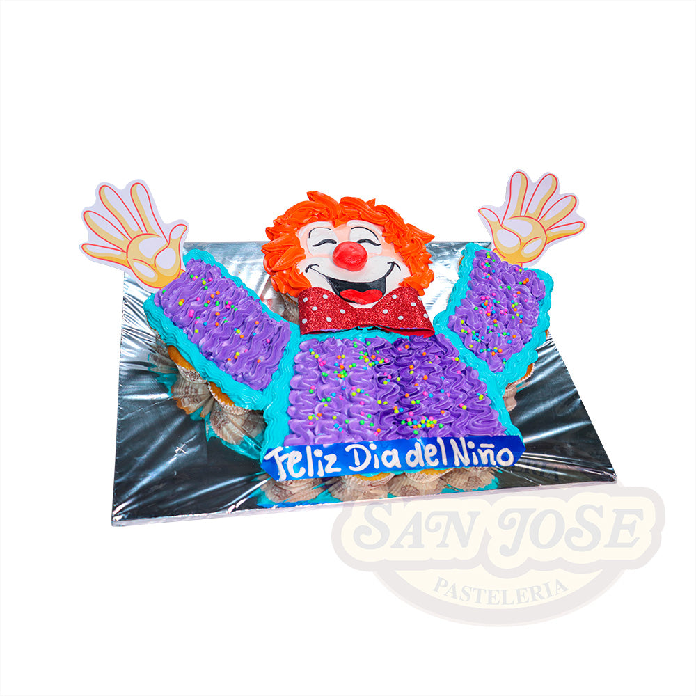 CUP CAKE PAYASITO CON MOÑO