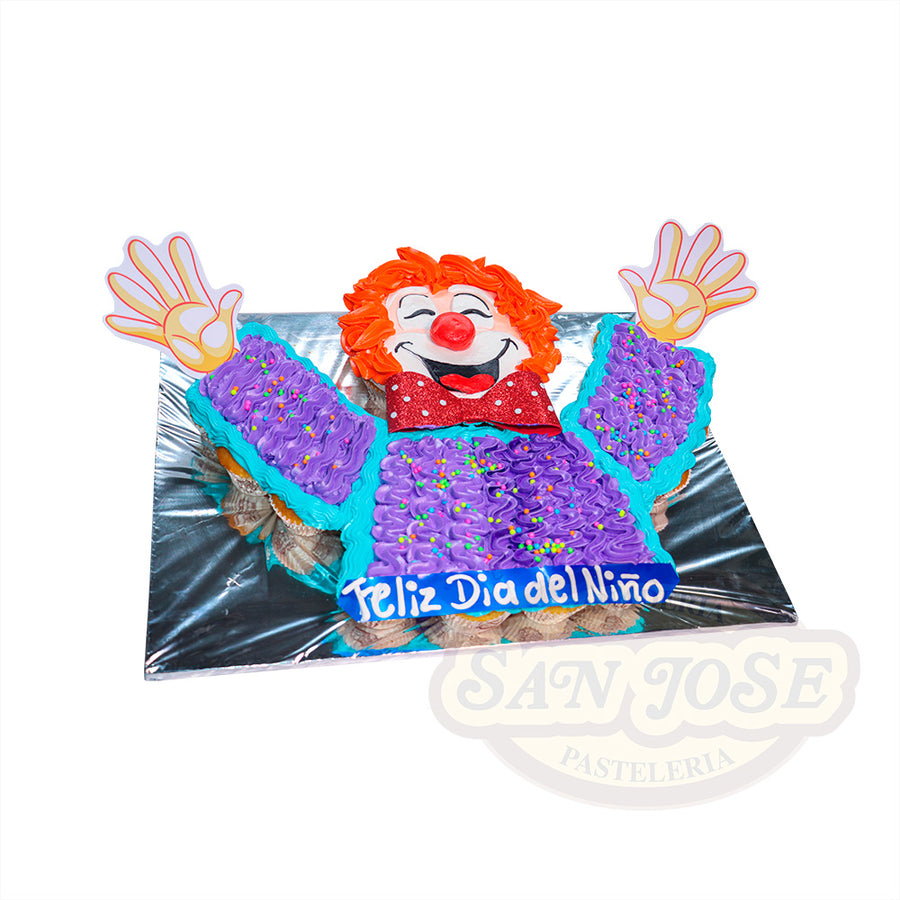 CUP CAKE PAYASITO CON MOÑO