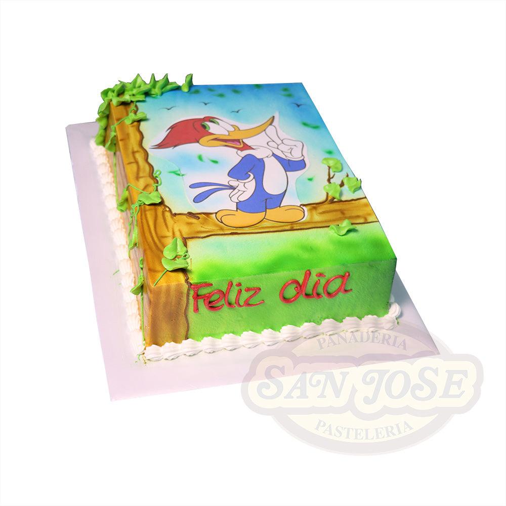 PAJARO LOCO EN ARBOL